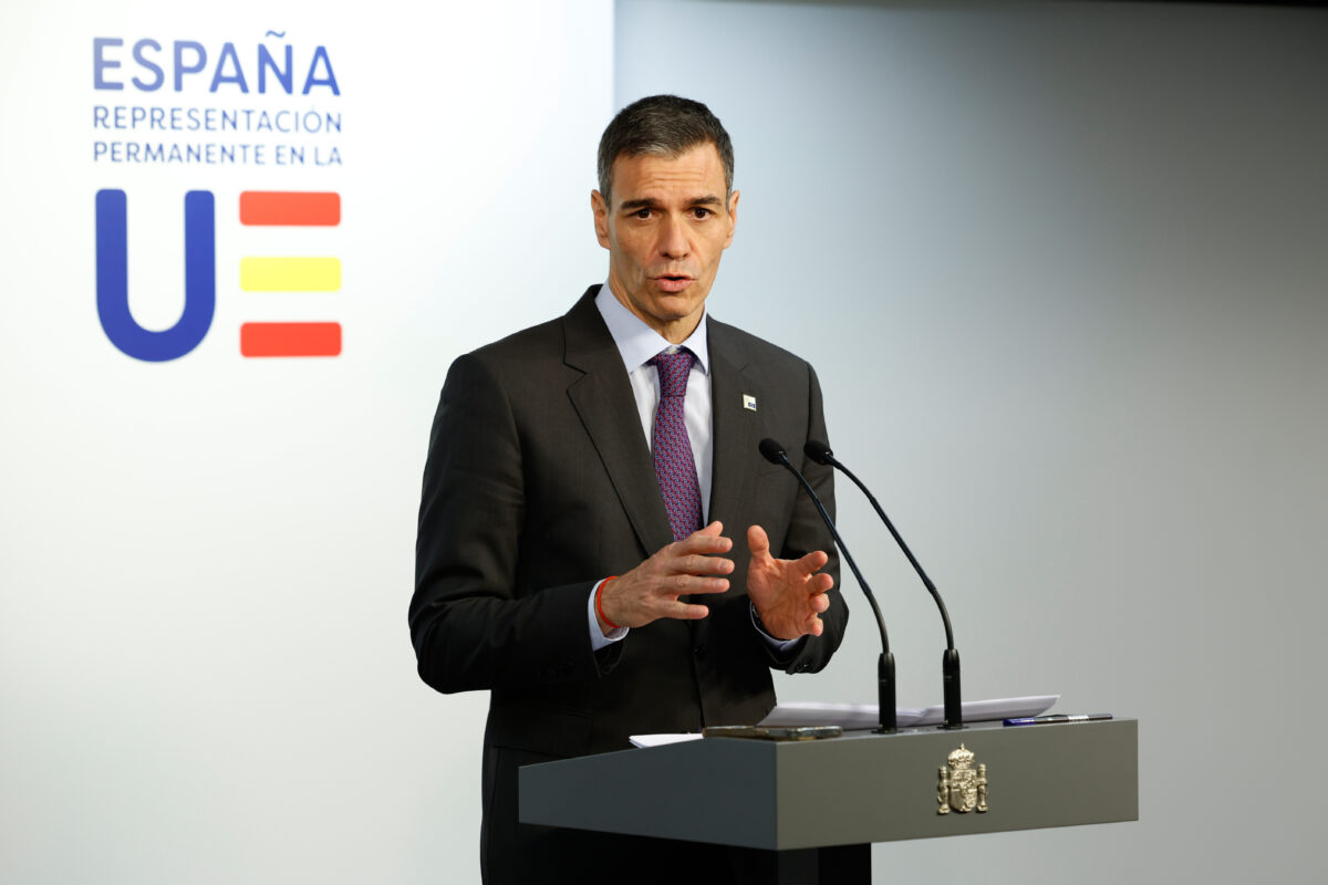 Spain, Sanchez announces three days of mourning from midnight