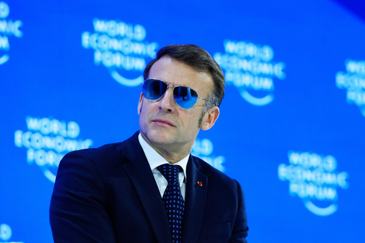 Davos: Macron says US tariffs aim to weaken the EU