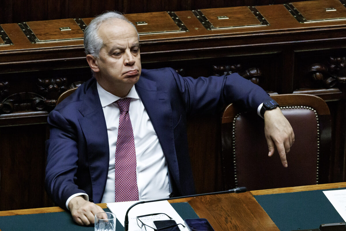 Piantedosi: ‘Knives at school? Use among immigrant children is a statistical fact’