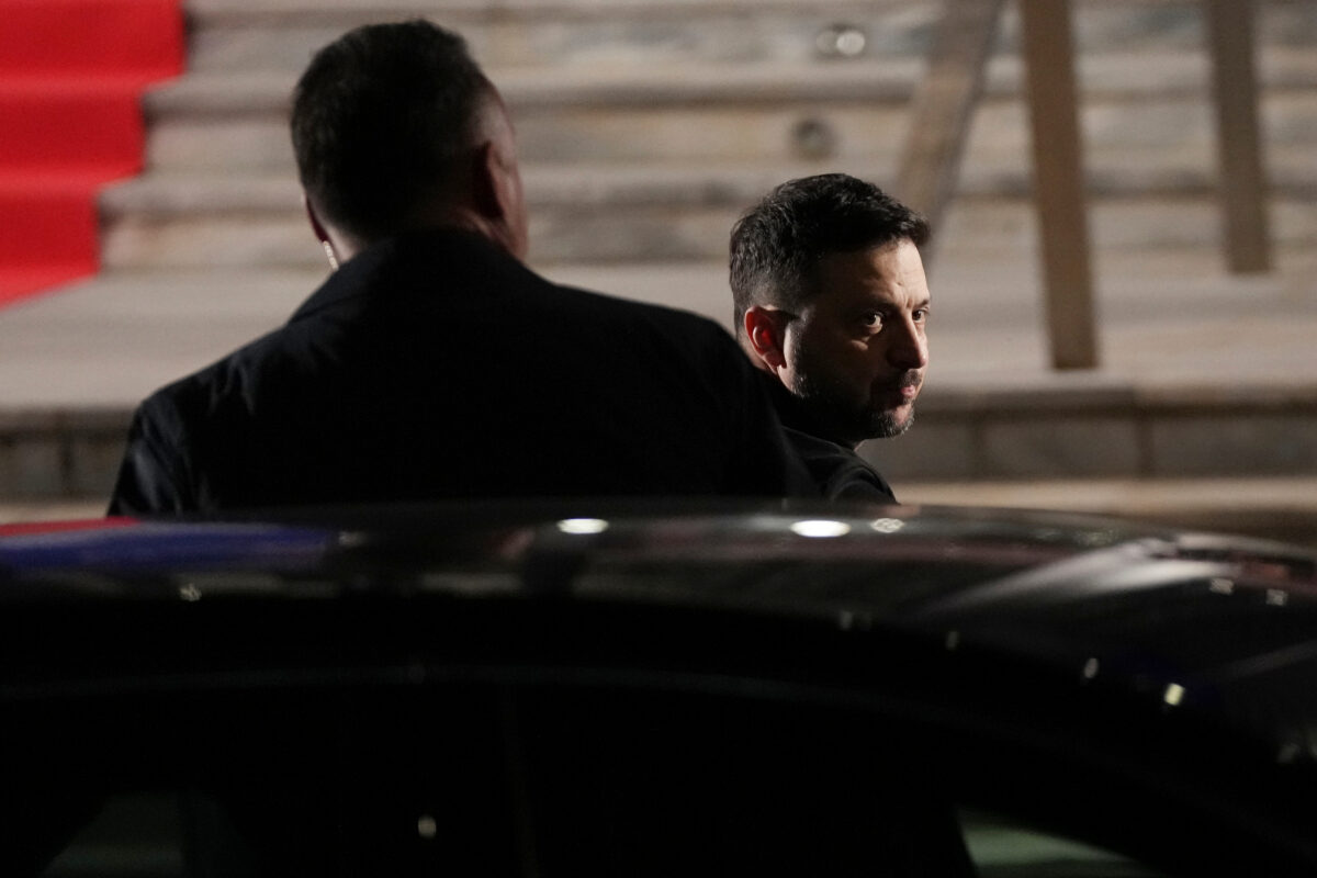 Ukraine, Zelensky: ‘Tomorrow, trilateral meeting between the US, Kiev and Russia in the Emirates’ Ukraine, Zelensky: ‘Tomorrow, trilateral meeting between the US, Kiev and Russia in the Emirates’