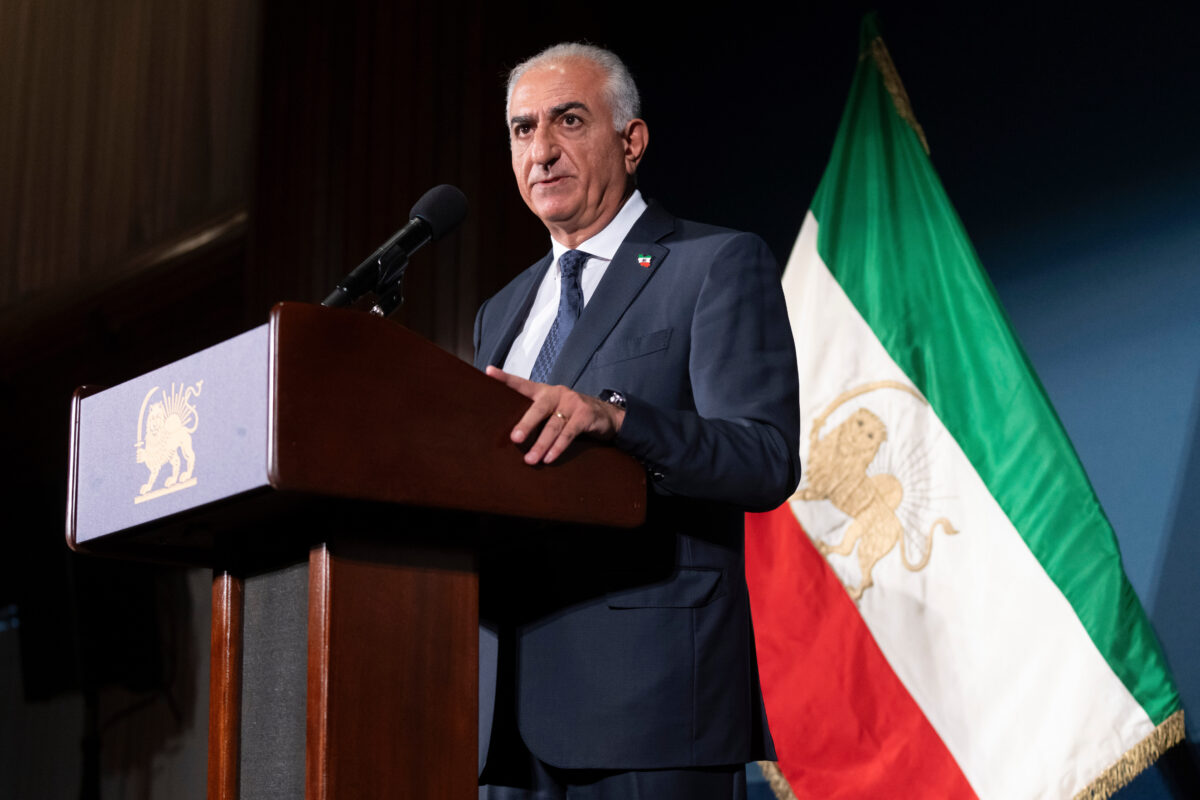 Iran, Pahlavi: ‘The regime is about to collapse, it’s at its last resort’ Iran, Pahlavi: ‘The regime is about to collapse, it’s at its last resort’
