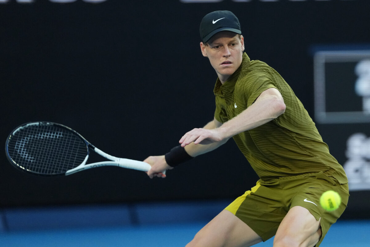Australian Open: Sinner beats Duckworth in three sets and advances to the round of 16