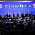 Gaza: Trump and member countries sign agreement in Davos to create “Board of Peace”