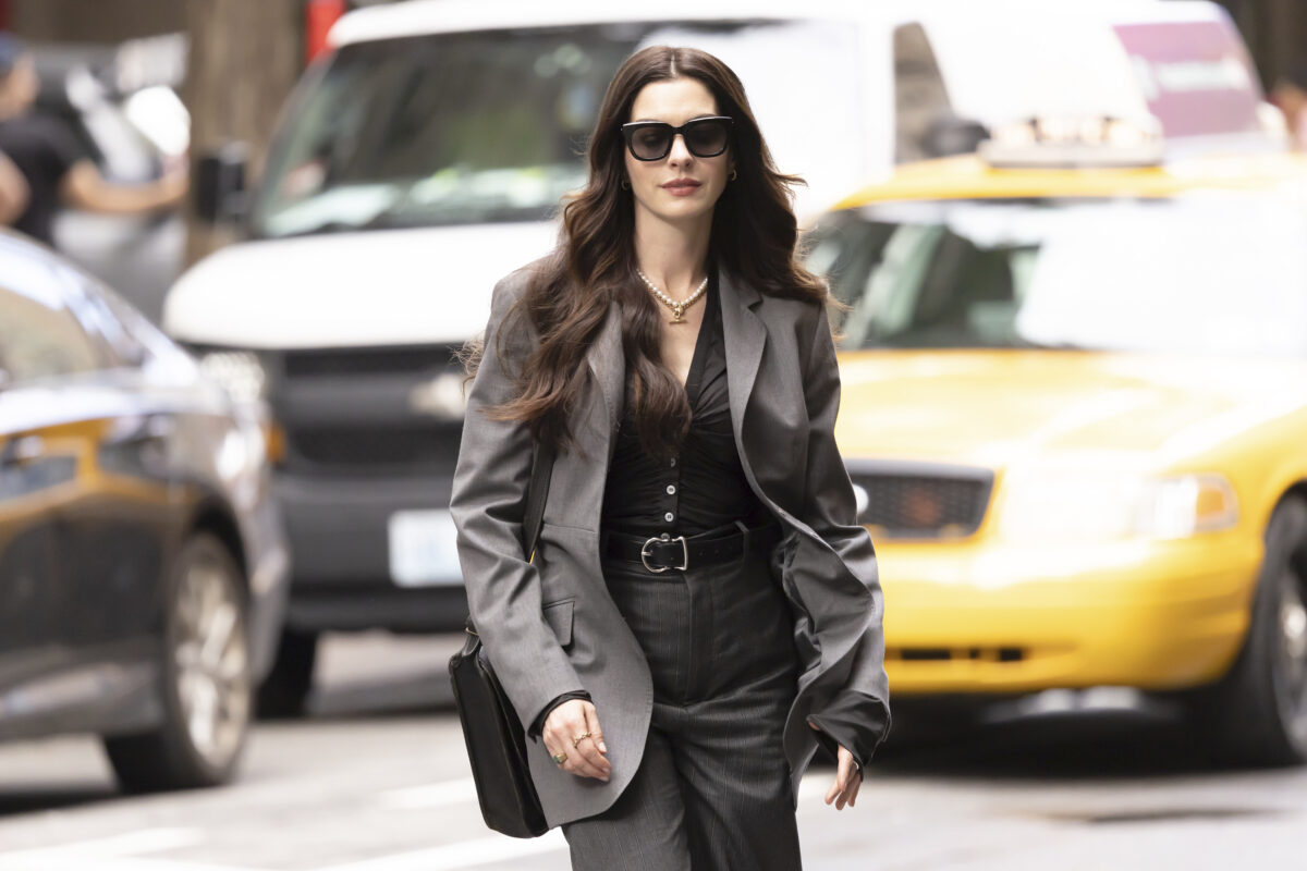 Valentino’s death, Anne Hathaway attends the designer’s funeral