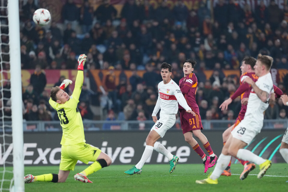 Europa League: Roma 2–0 Stuttgart Europa League: Roma 2–0 Stuttgart