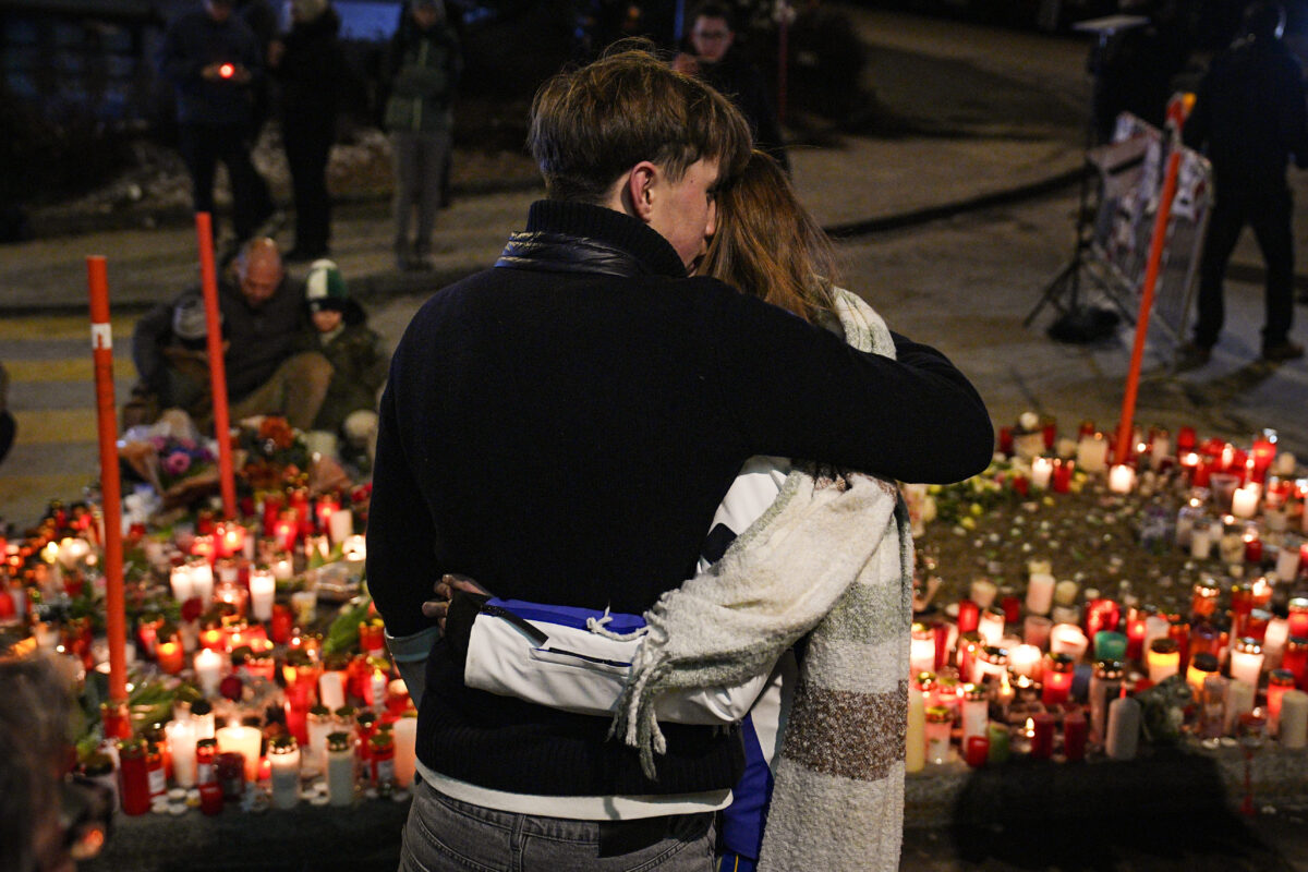 Crans-Montana, surviving father: ‘We expected Moretti’s release, we trust the government’