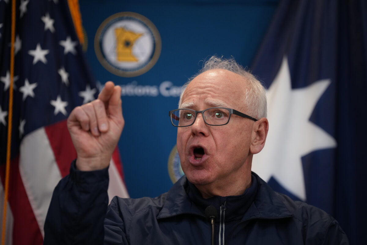 Minneapolis, Tim Walz: ‘Trump should withdraw his 3,000 officers’