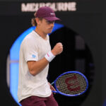 Australian Open, De Minaur reaches the quarterfinals