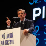 Calenda: ‘Salvini meets repeat offender at the ministry, he must resign’
