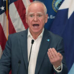 USA, Walz: ‘Productive phone call with Trump, he will consider reducing the number of federal agents’