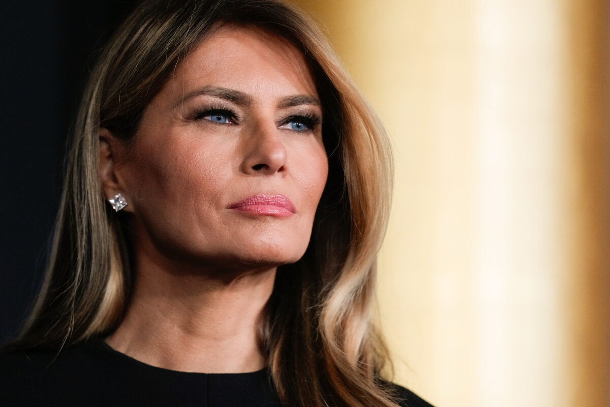 USA, Melania Trump calls for unity: ‘Protests must be peaceful’