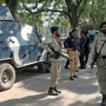 Pakistan, explosion in Shiite mosque in Islamabad: at least 10 dead