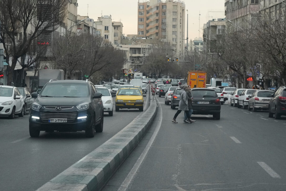 Iran, US Embassy: ‘Americans should leave the country or keep a low profile’ Iran, US Embassy: ‘Americans should leave the country or keep a low profile’