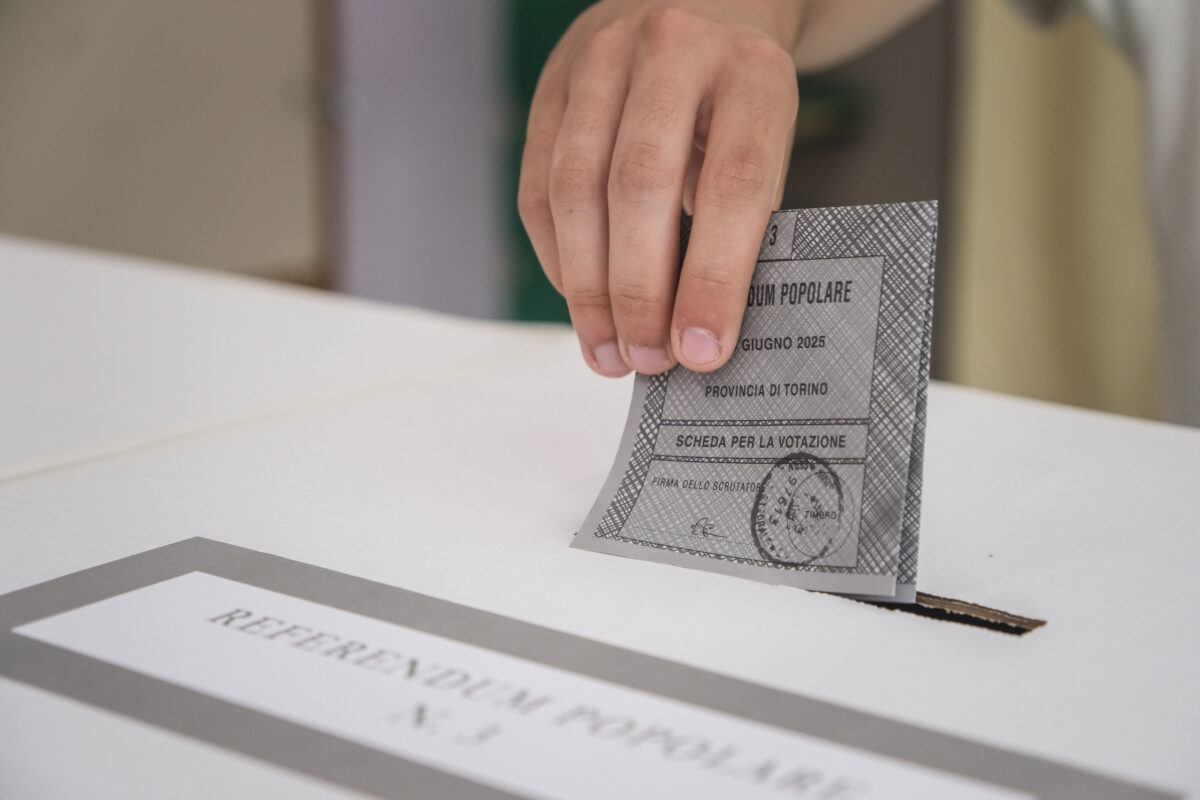 Referendum: Council of Ministers confirms date of 22-23 March, changes question