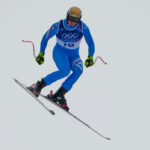 Milan-Cortina: fans wearing bibs bearing the images of Franzoni and Paris on the “Stelvio”