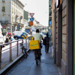 Illegal hiring: Glovo under investigation, “40,000 riders earning below the poverty line”