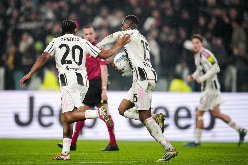 Serie A, Juventus-Lazio 2-2: Kalulu equalises in the 96th minute