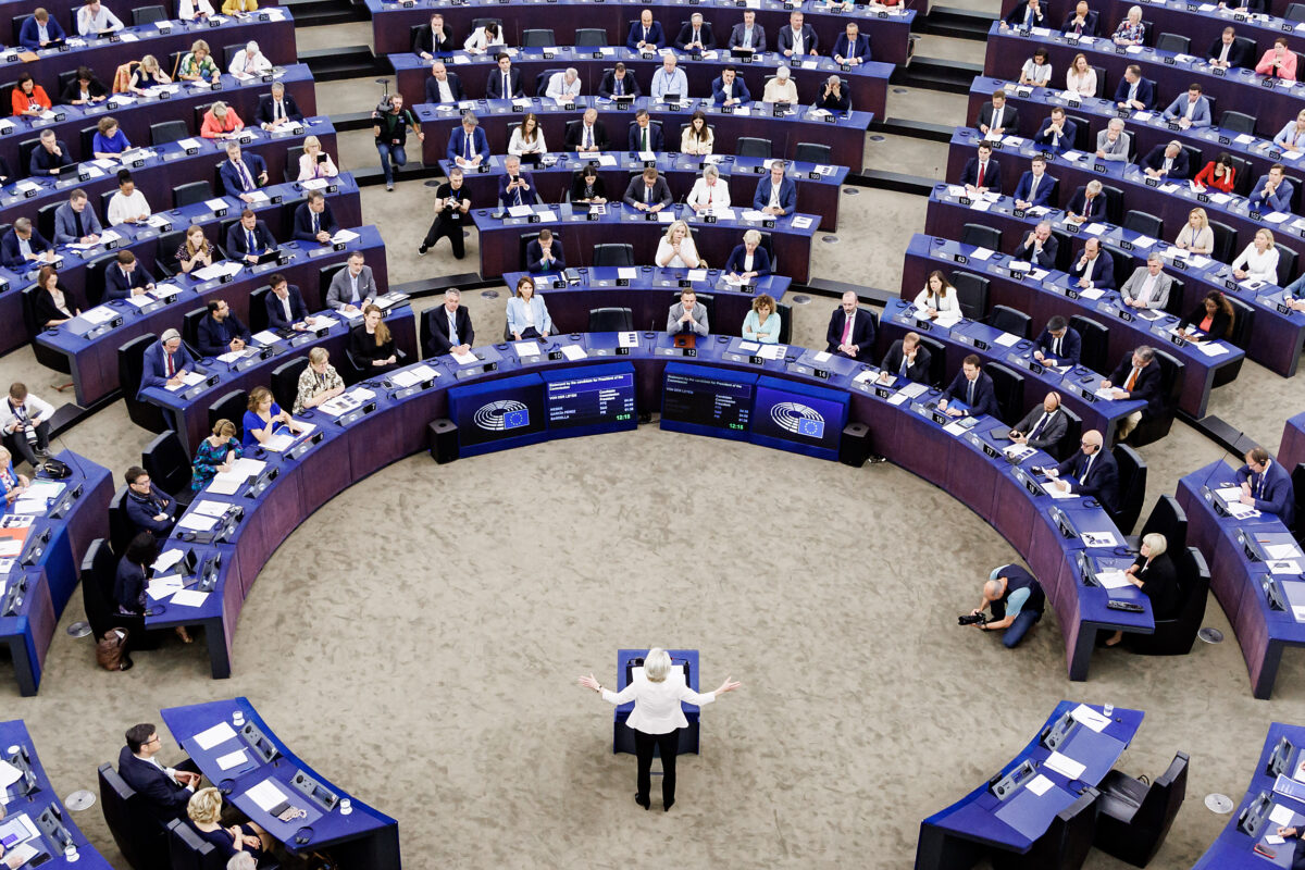 EU, European Parliament: “Essential to introduce the digital euro”