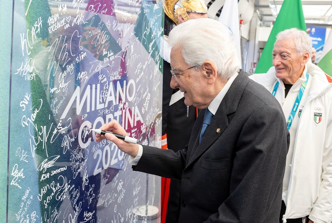 Milan Cortina: Mattarella signs Olympic Truce mural