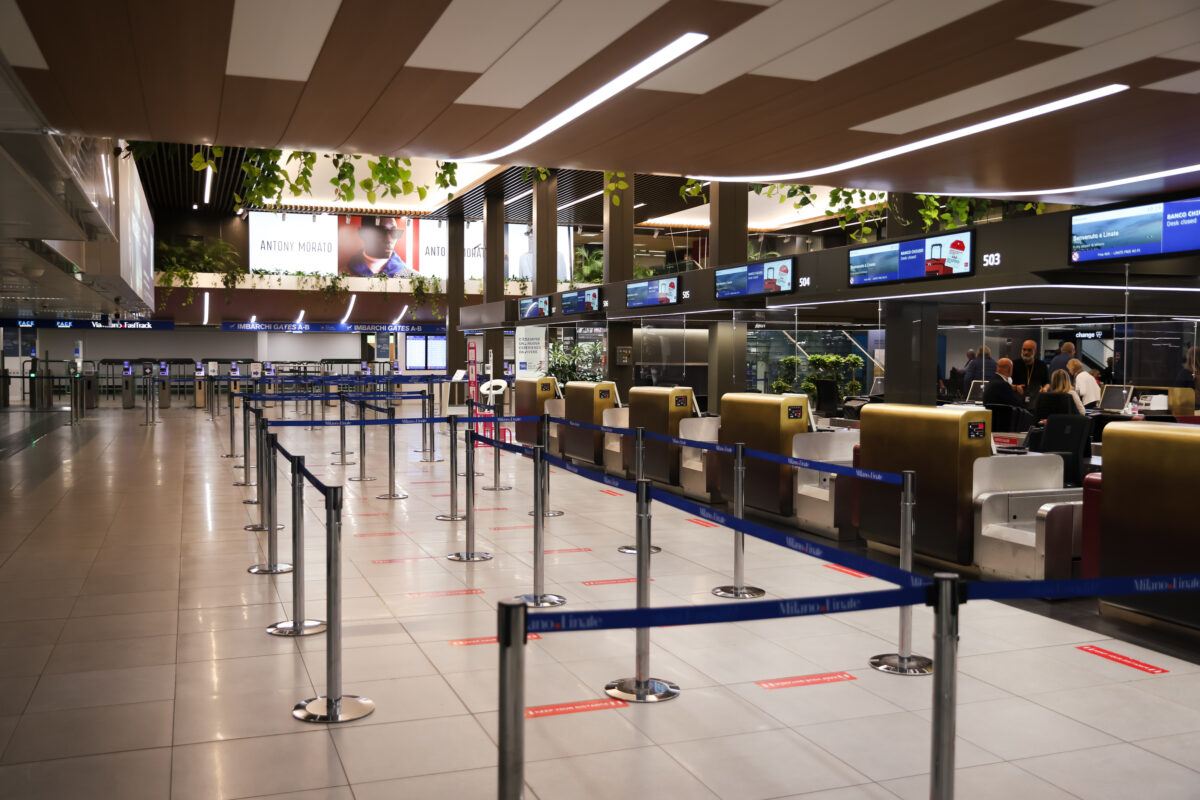 Trade unions postpone air transport strike until 26 February