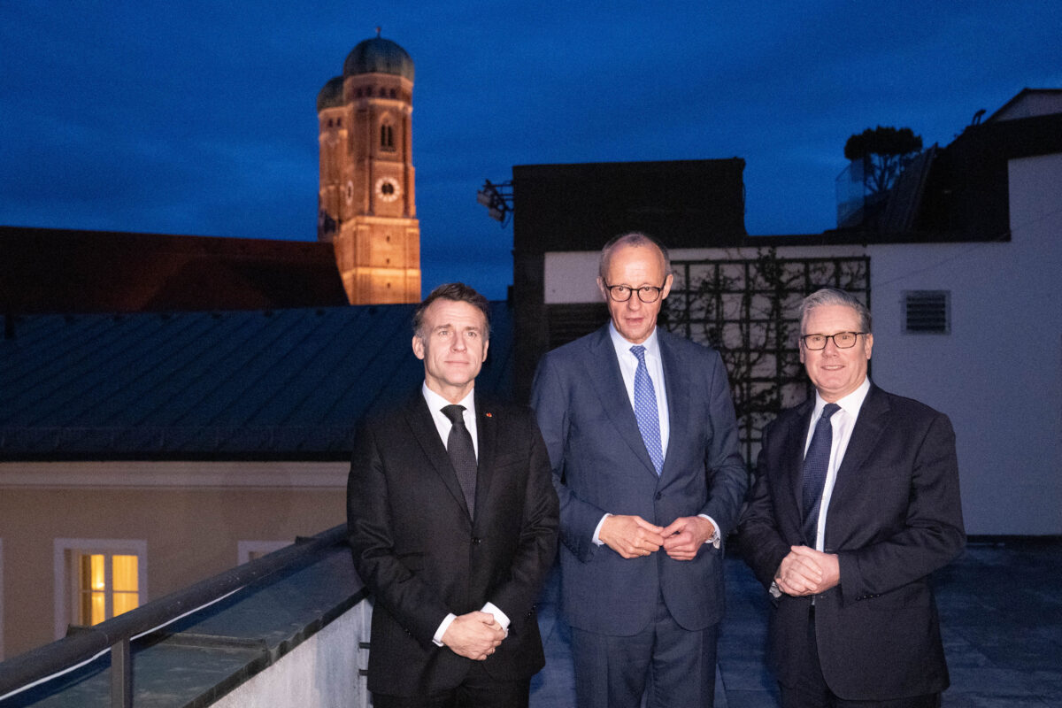 Defense, Merz-Starmer-Macron meeting in Munich: focus on security and Ukraine