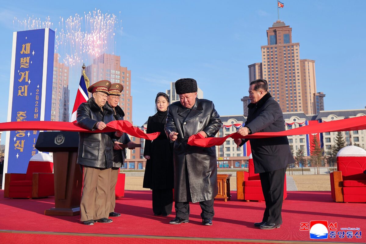 North Korea, Kim inaugurates homes for families of soldiers killed in the Russian-Ukrainian conflict North Korea, Kim inaugurates homes for families of soldiers killed in the Russian-Ukrainian conflict