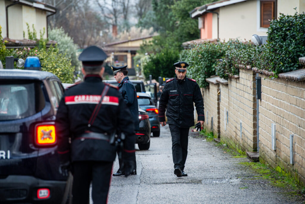 Florence, woman found dead in Scandicci: decapitated body