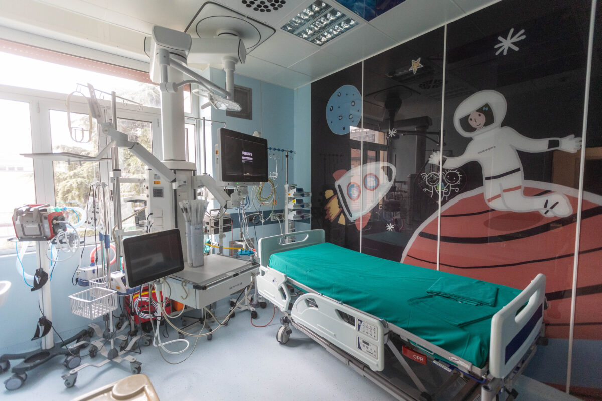 Transplanted child, heart surgeon Pace: ‘The situation was dire, there was nothing else we could do.’ Transplanted child, heart surgeon Pace: ‘The situation was dire, there was nothing else we could do.’