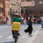 Judge validates Glovo receivership, “regularise 40,000 riders”