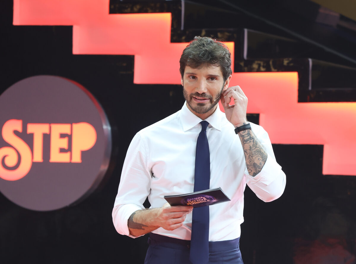 Sanremo, De Martino at the Festival: there is an option in the Rai contract