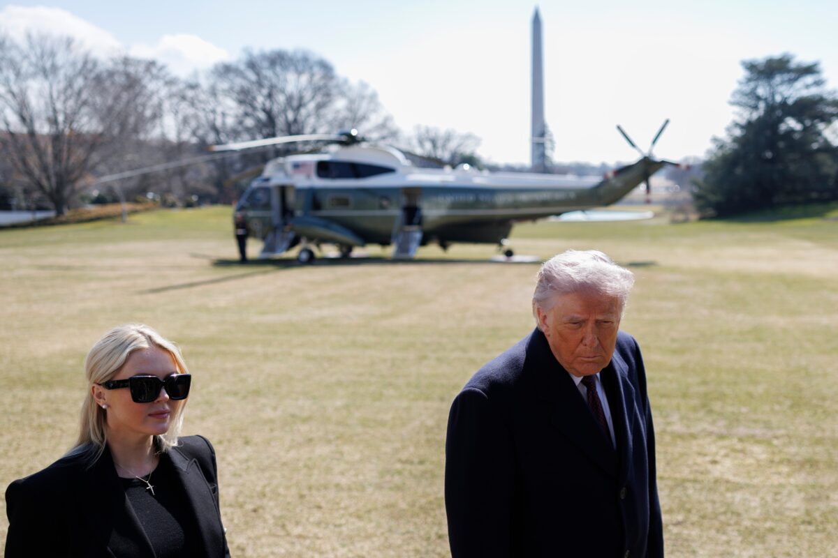 Iran, Trump: “Best outcome would be to decapitate the gang of criminals and killers” Iran, Trump: “Best outcome would be to decapitate the gang of criminals and killers”