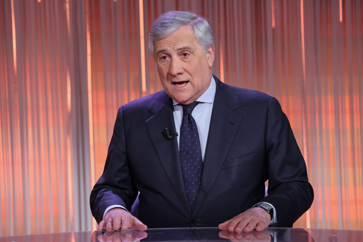 Iran, Tajani: “If a U.S. request to use bases in Italy arrives, the government will consider it”