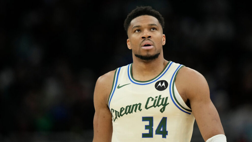 NBA: Milwaukee welcomes back Antetokounmpo but loses to Boston, Houston and Denver win