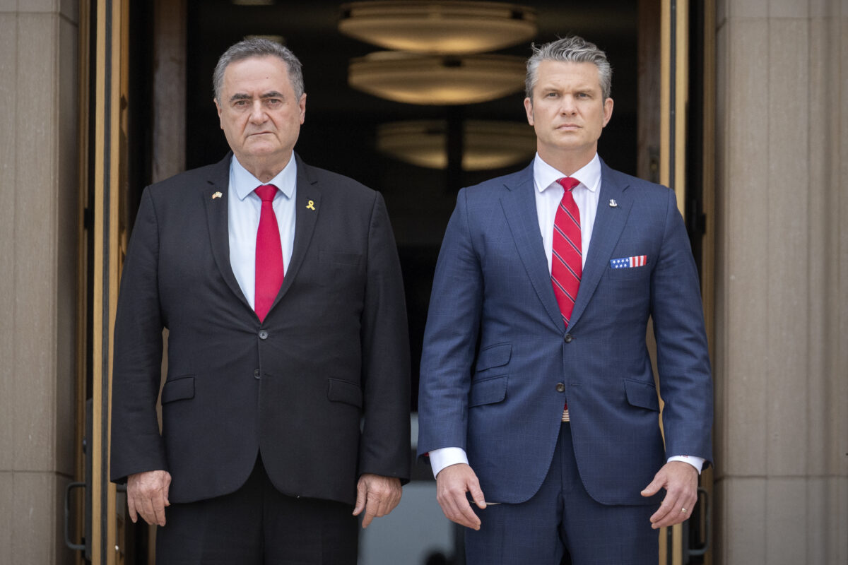 Iran, Hegseth hears from Katz: “Go all the way, the USA are with you”