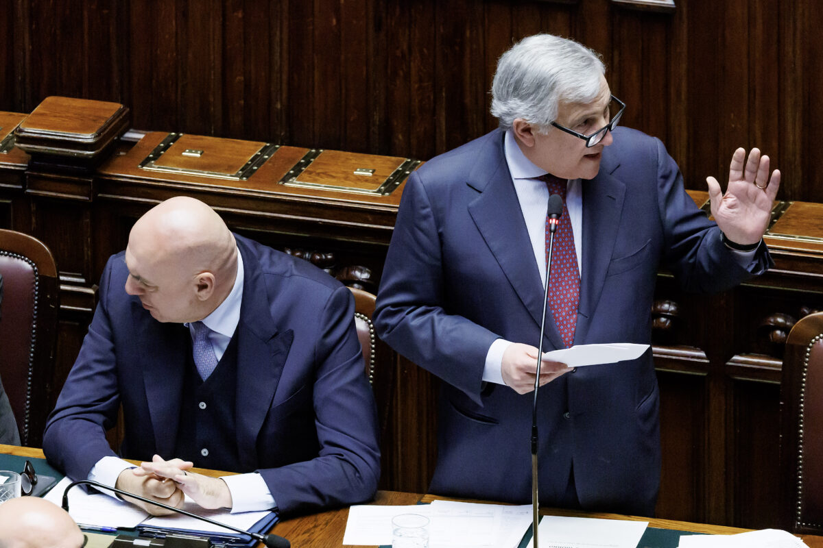 Iran, Tajani: ‘France has granted bases to the US, we have not’