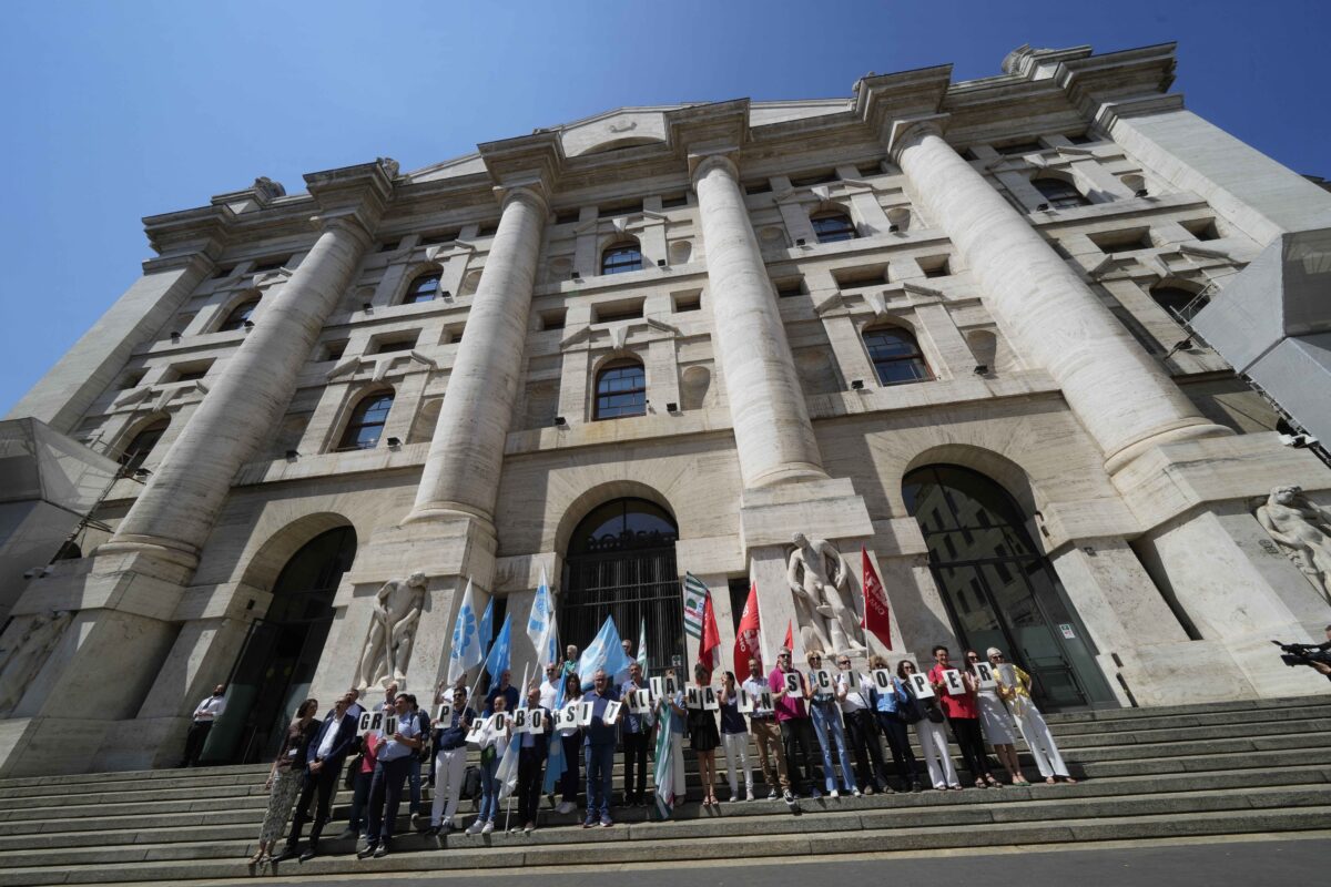 Spread: BTP-Bund closes down at 76 basis points