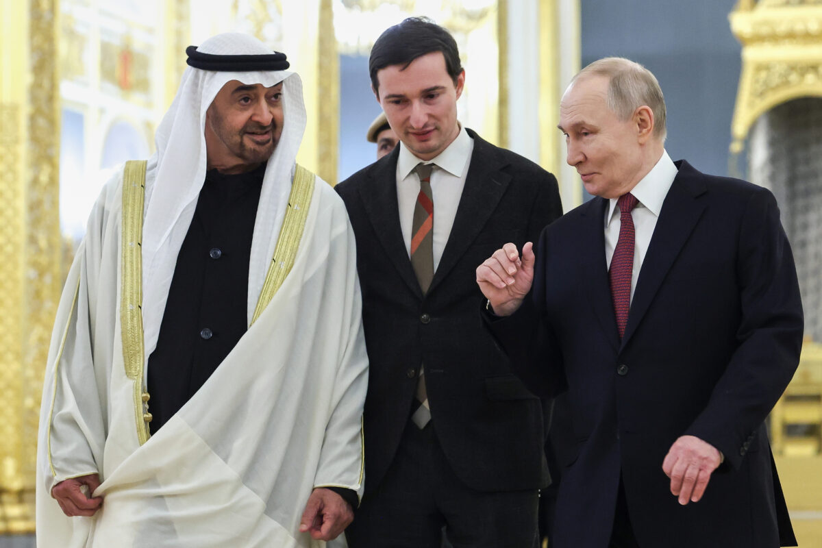 Iran, Putin speaks with UAE president: ‘Stop escalation’