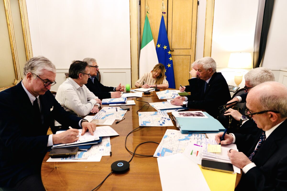 Iran, sources at Palazzo Chigi: ‘No negotiations with Tehran regarding the passage of Italian ships through the Strait of Hormuz’