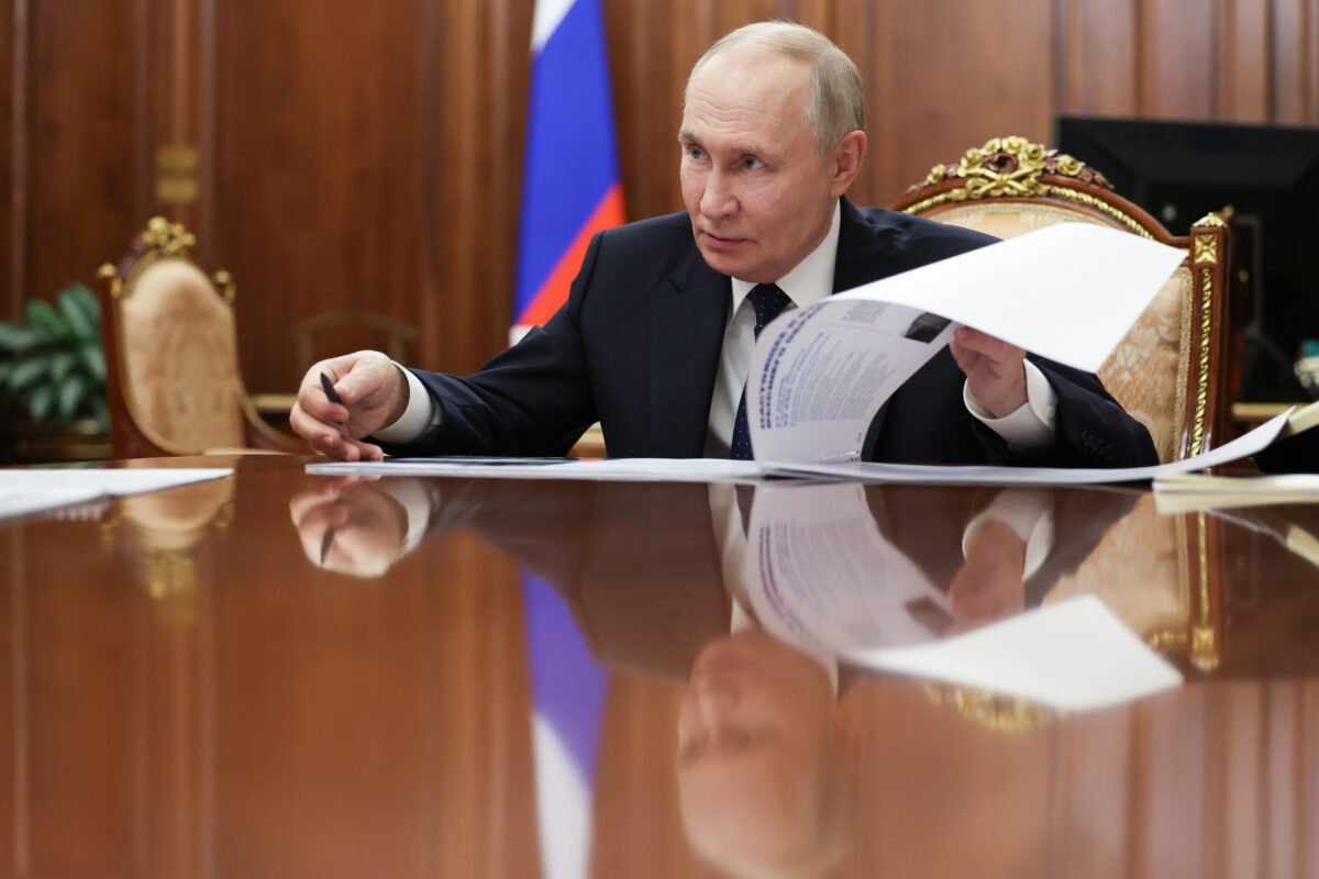 Ukraine, Berlin and six G7 countries oppose lifting sanctions on Russia