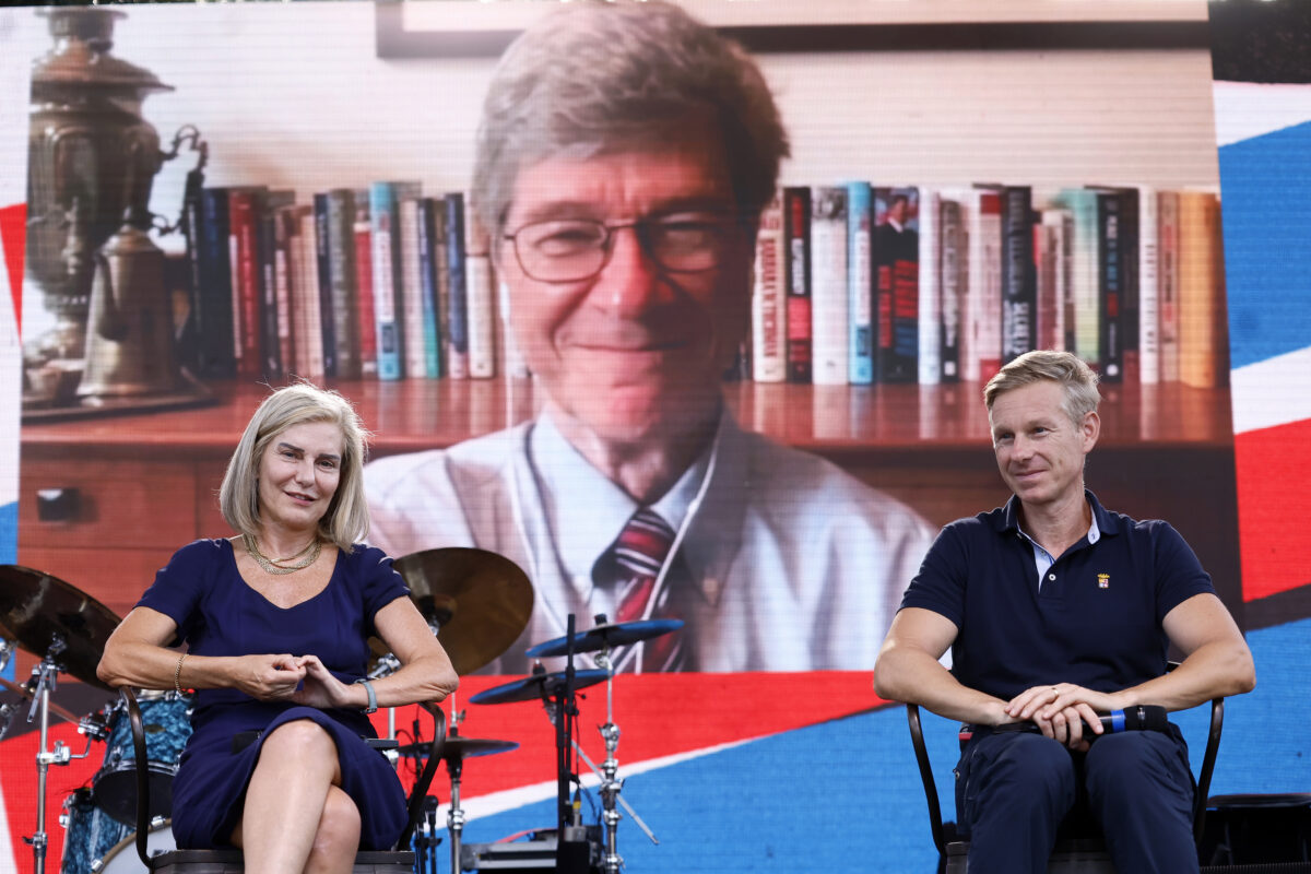 Iran, Sachs: ‘War could spell disaster for the global economy’