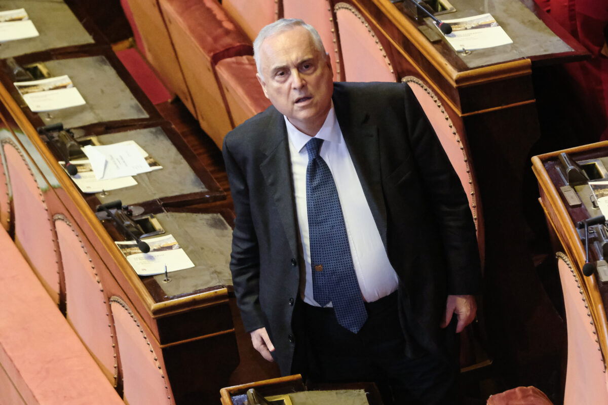 Lazio: threats against Lotito on the wall of Montesacro Church; Tajani expresses solidarity Lazio: threats against Lotito on the wall of Montesacro Church; Tajani expresses solidarity