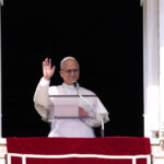 The Pope: “Faith must be a commitment to peace in a world of violence”