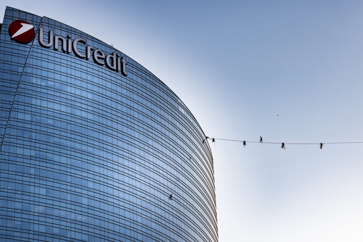 Unicredit launches voluntary takeover bid to acquire more than 30% of Commerzbank Unicredit launches voluntary takeover bid to acquire more than 30% of Commerzbank