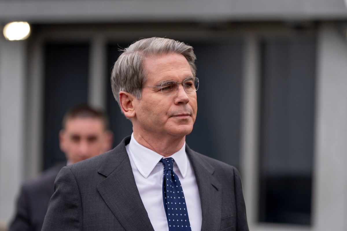 Iran, Bessent: ‘US allows Iranian oil tankers to pass through the Strait of Hormuz’ Iran, Bessent: ‘US allows Iranian oil tankers to pass through the Strait of Hormuz’