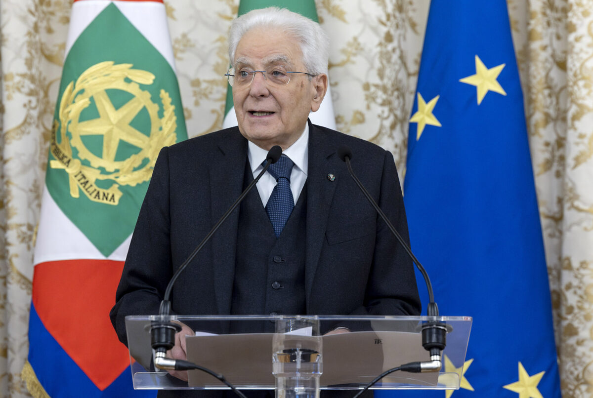 Prisons, Mattarella: “The scourge of suicides is not easing, it is a defeat for the State” Prisons, Mattarella: “The scourge of suicides is not easing, it is a defeat for the State”