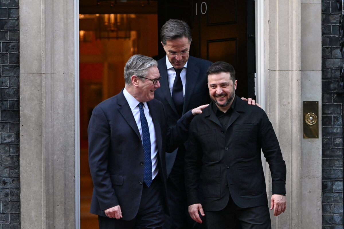 Ukraine, Zelensky: ‘Thank you to the UK for not lifting sanctions on Moscow’