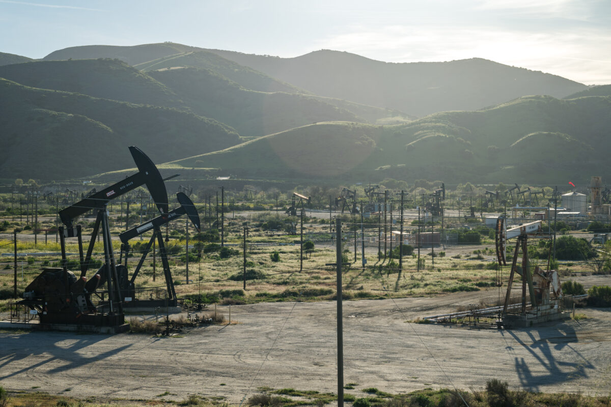 Iran, IEA: ‘Emergency oil reserves have begun to be released onto the market’