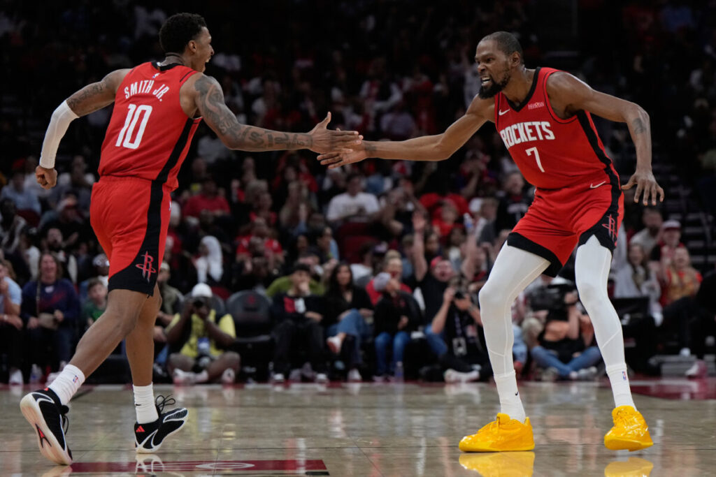 NBA: Lakers win again in Orlando, Oklahoma City make it 11 in a row