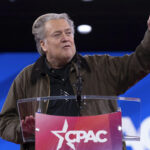 US: Bannon proposes: ‘ICE officers at polling stations for the midterm elections’