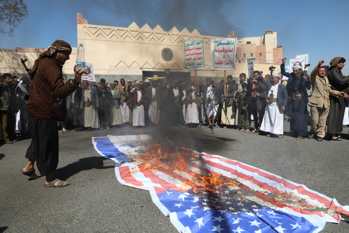 Iran, Israel: ‘First missile on its way from Yemen’ Iran, Israel: ‘First missile on its way from Yemen’